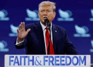 Trumps New Conditions For Green Card, Trumps New Conditions, New Conditions For Green Card, Green Card New Conditions, Donald Trump, Gold Card, Us President, New Conditions, Changes In The H1B Visa Program, H1B Visa Program, H1B Visa, America, Immigration Services, US Citizenship, USA Visa, Massive Surge In India, US Birth Citizenship, Trump, New York, America, USA, America News, America Live Updates, National News, International News, Live Updates, Breaking News, Headlines, Live News, Mango News, Mango News Telugu