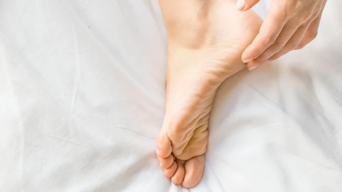 To Check For Cracked Feet, Cracked Heels, Cracked Heels Remedies, Cracked Feet Remedies at Home, Cracked Heels Causes, Cracked Feet, Soft Feet, To Check For Cracked Feet, Feet Problems, Health News, Health Tips, Healthy Food, Healthy Diet, Fitness, Mango News, Mango News Telugu