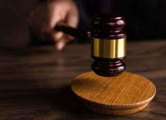 అదనపు కట్నం వేధింపులు కేసులో భర్తకు జీవితఖైదు, అత్తకు ఏడు సంవత్సరాల శిక్ష