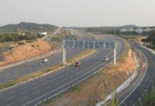 Another Service Road In Telangana, Another Service Road, Telangana Another Service Road, Outer Ring Road, Service Road, Hyderabad, Hyderabad Live Updates, Latest Hyderabad News, Telangana, TS Politics, TS Live Updates, Political News, Mango News, Mango News Telugu