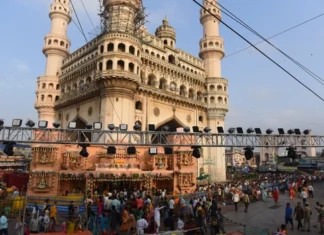 Charminar's Shingles Have Blown Off Again At The Same Place Where Repairs Were Undertaken,Bhagya Laxmi Temple,Charminar,Charminar’s shingles have blown off again,Hyderabad,Merqury Hotle,Charminar News,Charminar Latest News,Hyderabad News,Hyderabad Latest News,Telangana,Telangana News,Telangana Latest News,Heavy rains,Hyderabad rains,Telangana rains,Charminar's Ornamental Piece Falls,Portion Of Hyderabad’s Charminar Collapses,Heavy Rains In Hyderabad,Portion Of Hyderabad’s Charminar Collapses After Heavy Rains,Charminar Minaret Plaster Falls Amid Heavy Rain,Charminar Damaged By Hyderabad Rains,Portion Of Charminar Minaret Breaks Off