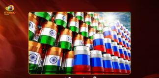 Indian Refineries Suspend Oil Purchases From Russia Amid US Sanctions Clarity Wait