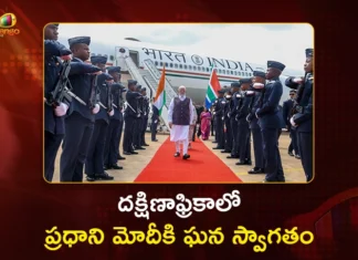 PM Modi Arrives in South Africa To Attend G20 Summit, Receives Warm Welcome at Johannesburg