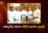 తమిళనాడు గవర్నర్ను కలిసిన టీవీకే అధినేత విజయ్ TVK Chief Vijay Meets Tamil Nadu Governor, Stakes Claim To Form Government